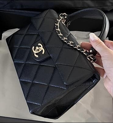 Сумки: Классическая сумка, Chanel, Франция, Материал: Натуральная кожа, Съёмный ремень, Женские, Б/у — 2