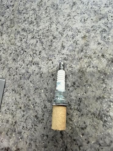 нет искры: Свечи, Оригинал, Япония — 2