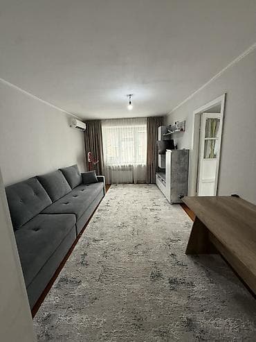 бишкек дома: 2 комнаты, 42 м², 4 этаж, Косметический ремонт — 3