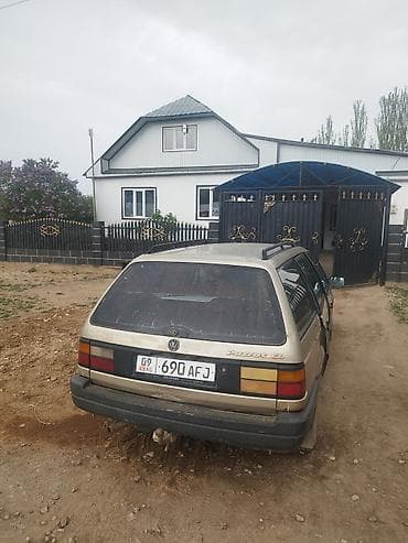 Volkswagen: Volkswagen Passat Variant: 1988 г., Универсал — 3