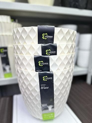 каучуконосный фикус: Пластиковые кашпо и горшки для комнатных и уличных растений. - Формы — 9