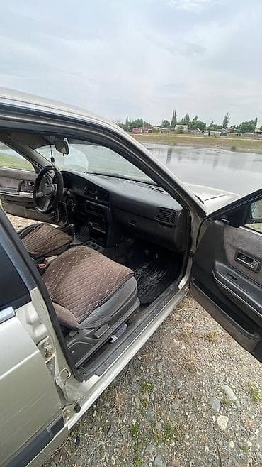 step wgn: Mazda 616: 1991 г., Механика, Бензин, Хэтчбэк — 8