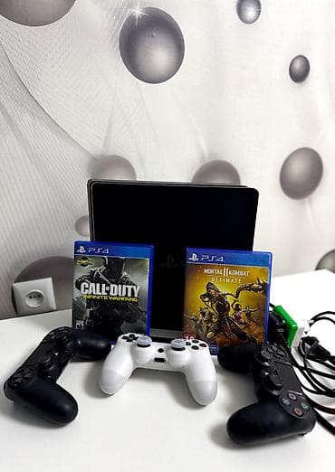 Срочно продаю свою PS4 Slim сатылат срочно PlayStation 4 +