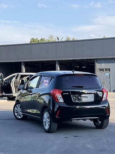 Унаа сатуу: Chevrolet Spark: 2019 г., 0.1 - engine capacity л, Вариатор, Бензин, Хетчбек — 2