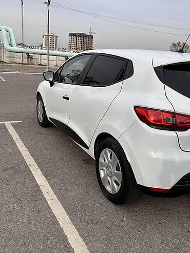 renault logan: Renault Clio: 2016 г., 1.5 л, Механика, Дизель, Хэтчбэк — 4