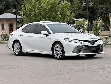 corolla s: Toyota Camry: 2019 г., 2.5 л, Автомат, Гибрид, Седан — 3