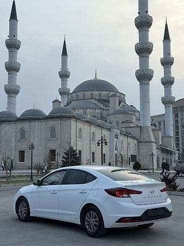 avante: Hyundai Avante: 2019 г., 1.6 л, Вариатор, Бензин, Седан — 4