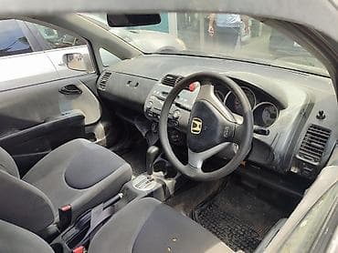 smart plus: Honda Fit: 2004 г., Автомат, Бензин, Седан — 6