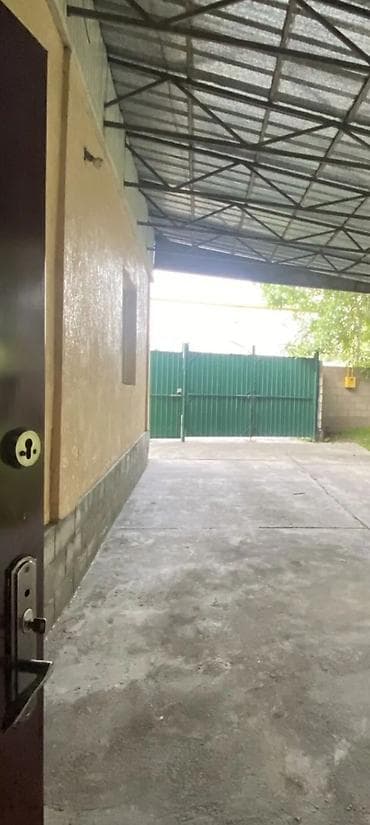 60 м², 3 комнаты, Парковка, Забор, огорожен