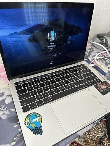 best comp: Срочно горит не могу MacBook Pro 13" (2017, Four Thunderbolt 3 — 5