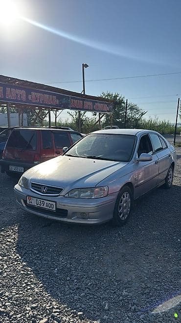 Honda Accord: 2002 г., 1.8 л, Механика, Бензин, Седан at lalafo.kg Honda Accord: 2002 г., 1.8 л, Механика, Бензин, Седан