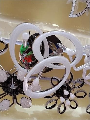 Люстры: Современная потолочная люстра с LED-контуром и дополнительными — 1