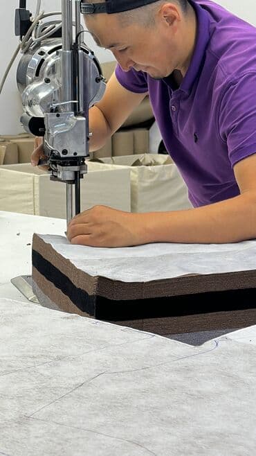 как найти заказчика на пошив одежды: Требуется заказчик в цех | Женская одежда | Штаны, брюки, Классические костюмы, Жилеты — 3