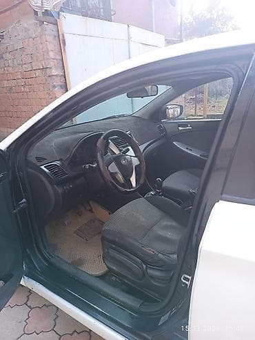 продаю солярис: Hyundai Solaris: 2011 г., 1.4 л, Механика, Бензин, Седан — 5