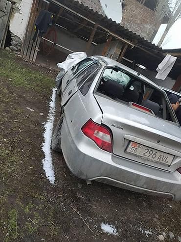 Унаа сатып алуу: Daewoo Nexia, серебристый седан. Автомобиль после ДТП, предлагается — 1