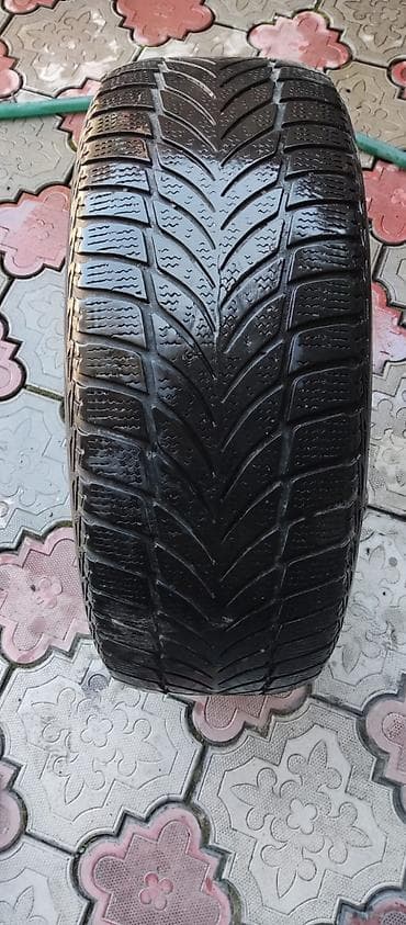 Продаю резину 215/ 55. 17R. состояние в хорошем состояние at lalafo.kg Продаю резину 215/ 55. 17R. состояние в хорошем состояние