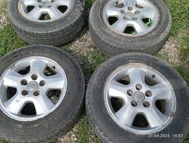 зимние шины на ниву 21214: Литые Диски R 15 Toyota, Комплект, отверстий - 4, Б/у — 4