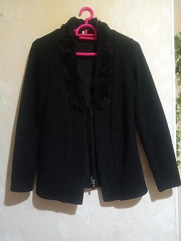 женские пиджаки длинные: Женский пиджак, новый. Размер 42. без этикетки. - Цвет: чёрный. - — 4