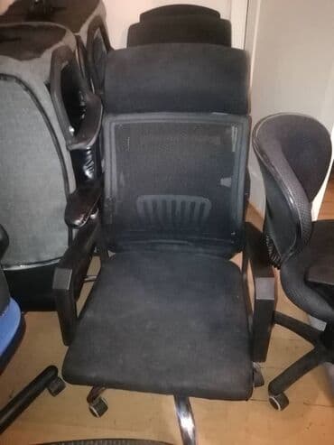 кожаное кресло компьютерное: Офисное кресло, Б/у, С колесиками, Самовывоз — 2