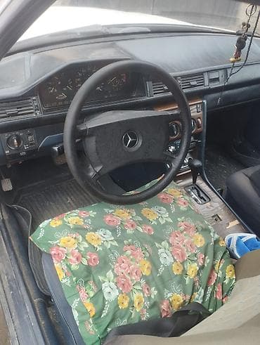 Mercedes-Benz W124: 1989 г., 2.3 л, Автомат, Бензин, Седан