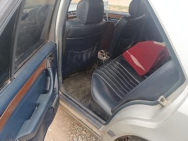 перекур аккумулятор: Mercedes-Benz W124: 1988 г. — 9