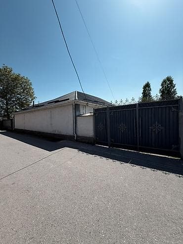 комната сатылат: 🏡 Дом + готовый бизнес | с. Восток | 5.6 соток Продается уютный дом — 3