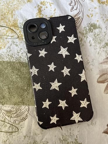 Продаю чехлы на iPhone 13 чехлы в хорошем состоянии с кошкой и голубой at lalafo.kg Продаю чехлы на iPhone 13 чехлы в хорошем состоянии с кошкой и голубой