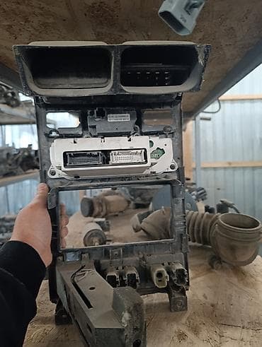 Транспорт: Борбордук консоль Ford — 3