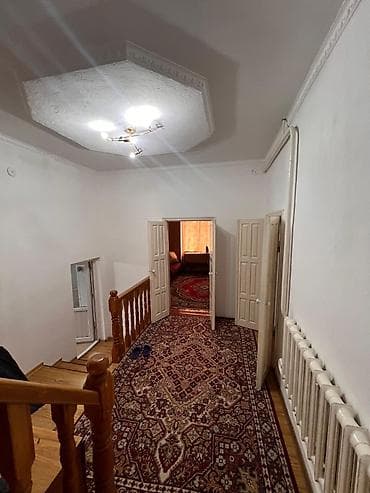 Просторный частный дом с большой гостиной, несколькими спальнями и — 10