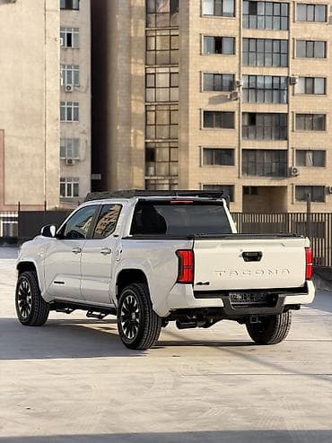 машн: Toyota Tacoma: 2024 г., 2.4 л, Автомат, Бензин, Внедорожник — 4