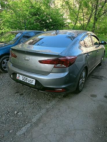 Продажа авто: Hyundai Elantra: 2019 г., 2 л, Автомат, Бензин, Седан — 3