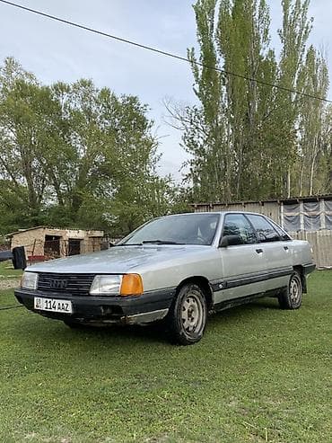 Audi: Audi 100: 1982 г., 2 л, Механика, Бензин, Седан — 2