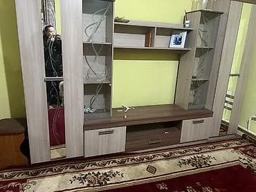 тошок продаю: Гарнитур для спальни и гостиной. 1) Двуспальная кровать в — 2