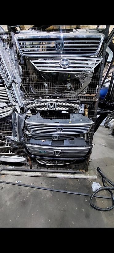 honda s2000: Решетка радиатора Honda 2005 г., Б/у, Оригинал — 4