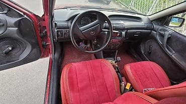 срочно продаю в связи с переездом: Opel Astra: 1992 г., 1.6 л, Механика, Бензин, Хэтчбэк — 10
