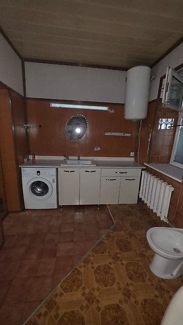 Үйлөрдү ижарага берүү: 150 м², 5 бөлмө, Брондолгон эшиктер, Кондиционер, Бассейн — 10