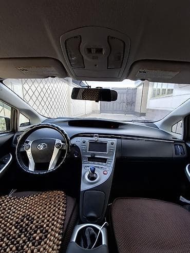 экран нексия: Toyota Prius: 2014 г., Автомат, Гибрид, Хэтчбэк — 2