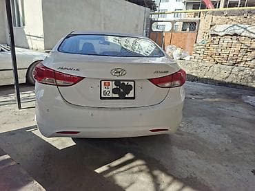 camry 2020: Hyundai Avante: 2011 г., 1.6 л, Автомат, Бензин, Седан — 2