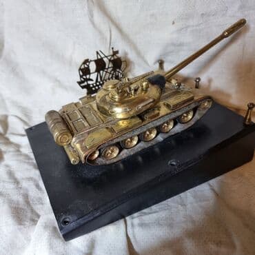 Музыкальные инструменты: (МАДЕЛЬ) 1×72. (Т-62А) т-34. Антиквариат . Раритет . Металлический — 10