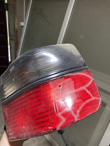 задний плафон на венто: Задний правый плафон “hella black” с дефектом на фото видно венто — 2