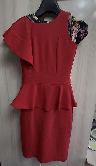 туфли женские salamander: Платья 42 
Некоторые по 600
Костюм 1000 новый — 4