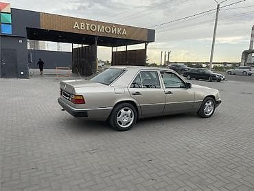 bew e34: Mercedes-Benz W124: 1990 г., 2.3 л, Механика, Бензин, Седан — 2