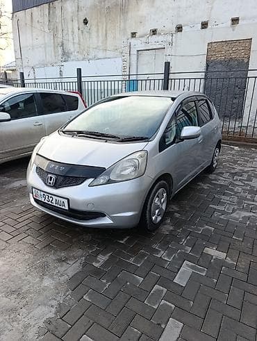 hundai gets: Honda Fit: 2007 г., 1.3 л, Вариатор, Бензин — 4