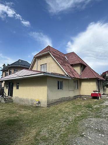 Продаю особняк 240кв Толщина стены 2кирпича Первая линия Отличная