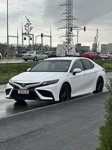 Продажа авто: Toyota Camry: 2021 г., 2.5 л, Автомат, Бензин, Седан — 2