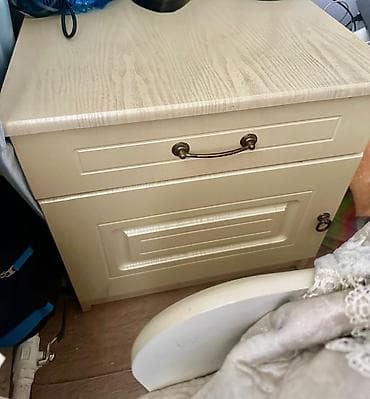 Офисная мебель: Спальный гарнитур, Б/у, Двуспальная кровать, Шкаф, Комод, Белоруссия, МДФ, Самовывоз, цвет - Бежевый — 4