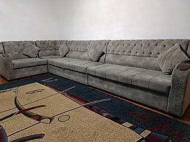 small table: Угловой диван, C подушками — 2