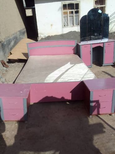 матрас односпальный бишкек: Односпальная кровать, Б/у, С матрасом, длина - 150 см — 1