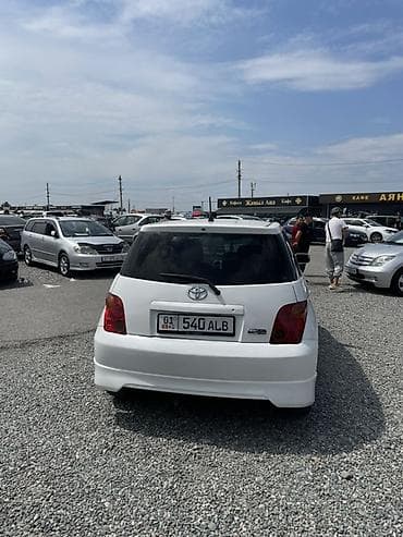 Toyota Ist: 2003 г., Автомат, Бензин, Хэтчбэк — 4