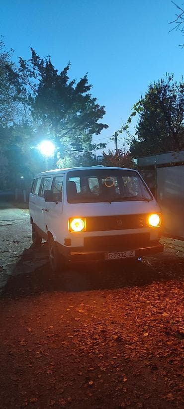 тесла модел с: Volkswagen Transporter: 1984 г., 1.8 л, Бензин, Фургон — 5